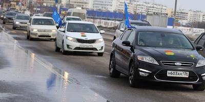 Мама рулит: белгородки провели автопробег