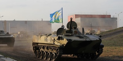 Под Прохоровкой отметили День танкиста