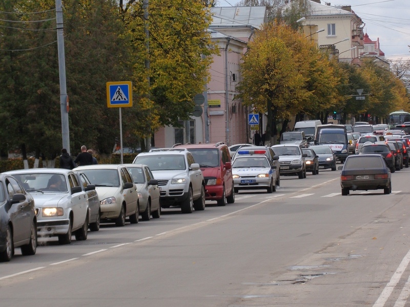 На Белгородском проспекте столкнулись шесть автомобилей