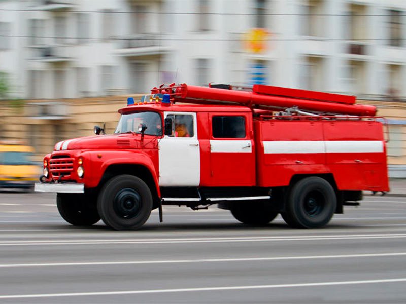 На нефтебазе в Белгороде произошел пожар