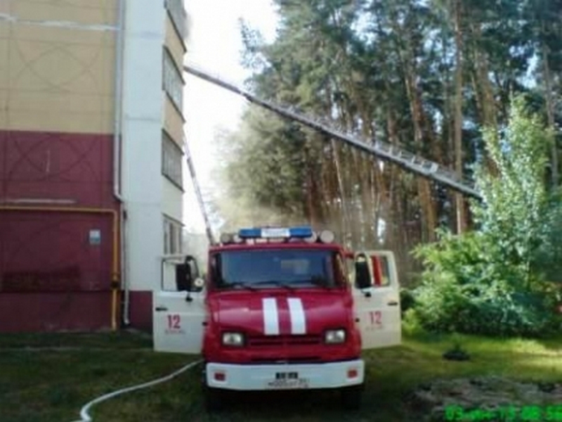 Белгородские огнеборцы спасли при пожаре человека