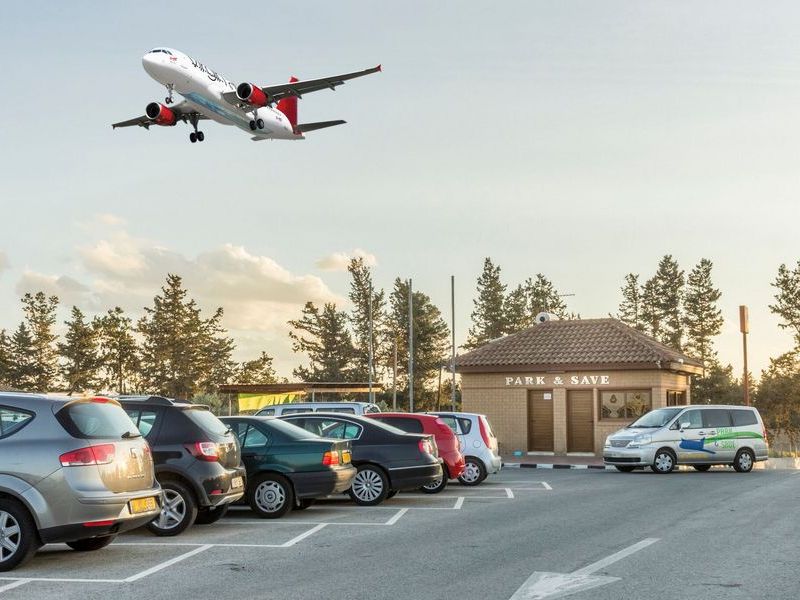 Удобная автопарковка возле аэропорта Домодедово – особенности услуги