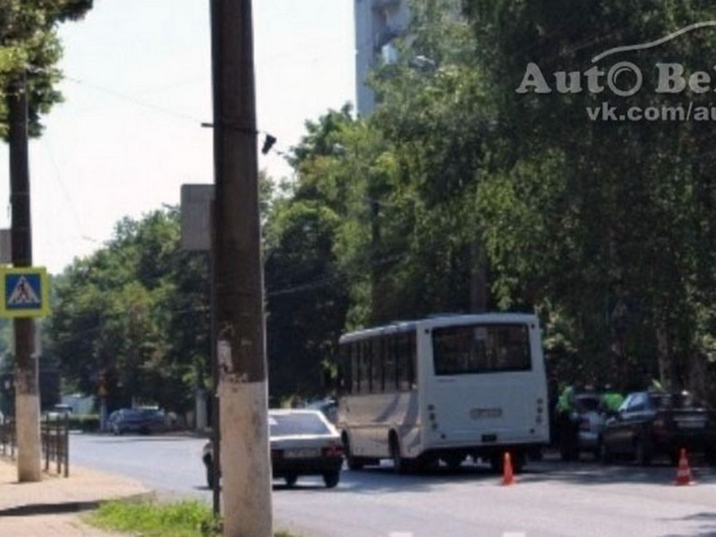 В Белгороде маршрутка сбила 12-летнюю школьницу