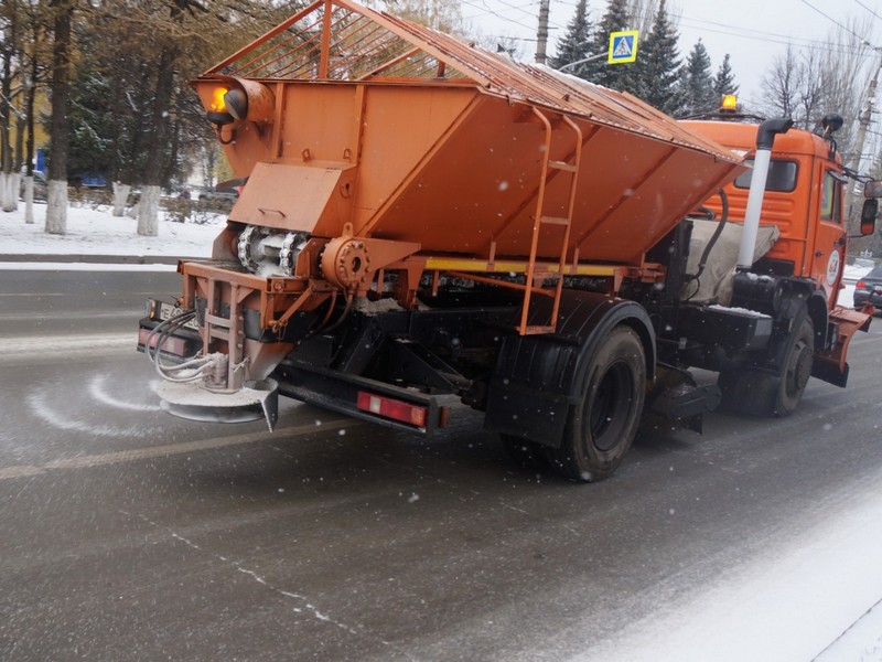 На дороги Белгорода за зиму высыпали 20 тысяч тонн пескосоляной смеси