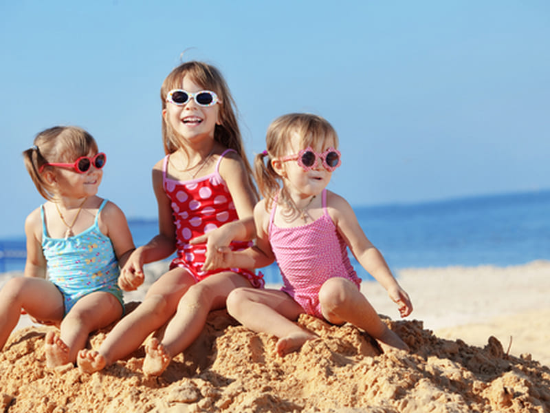 Детская одежда для пляжа и купания BABY BANZ – особенности