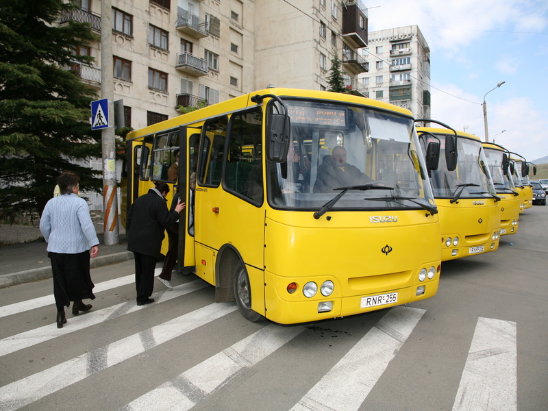 Новые автобусы подарят белгородским техникумам