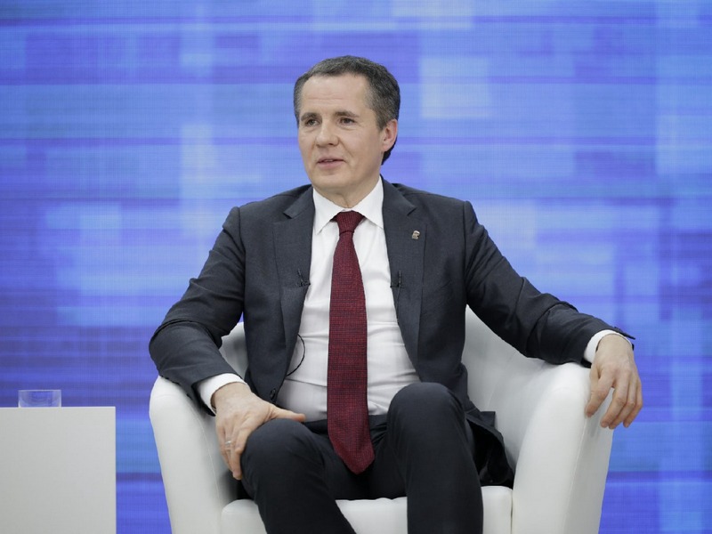 Губернатор намерен поднять зарплату белгородцам на 15%