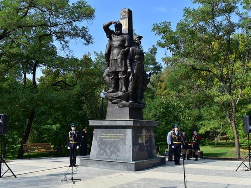 В Белгороде открыли памятник пограничникам