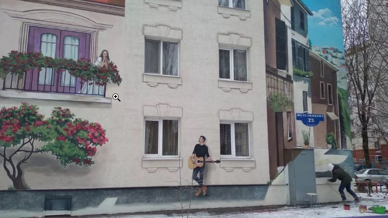 В Белгороде появился влюбленный поющий песни девушке на балконе