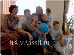 У семьи Нетребенко кроме двойняшек Георгия и Владимира, еще два сына и дочурка