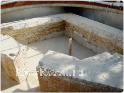 Усыпальница Иоасафа была разрушена вместе с монастырем в 20-е годы, а раскопана год назад