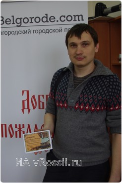 <em>Победитель в номинации ''Мужчина в женской роли'' - Андрей Коледин</em>