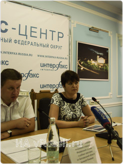 Алексей Поминов и Галина Пятых на пресс-конференции