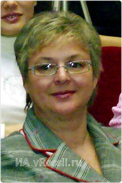 Декан факультета лингвистики и межкультурных коммуникаций Татьяна Васильева выступлением своей команды довольна