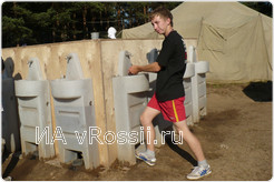 Вот так все селигерцы умываются по утрам и по вечерам