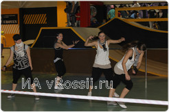 Экстримальные конкурсы чередовались с музыкальными номерами. 