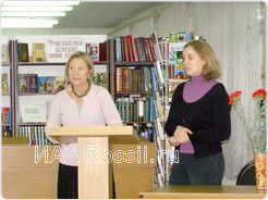 Липецкая гостья с удовольствием рассказала о себе и французском Морском музее, где хранится лодка Евгения Смургиса