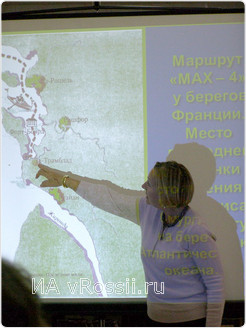 Мадам Анни показывает место гибели нашего земляка