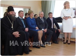 На церемонии вручения диплома присутствовали Юрий Астахов и Андрей Мухартов, глава управления образования Белгорода