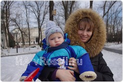 <em>Ангелина с сыном Михаилом</em>